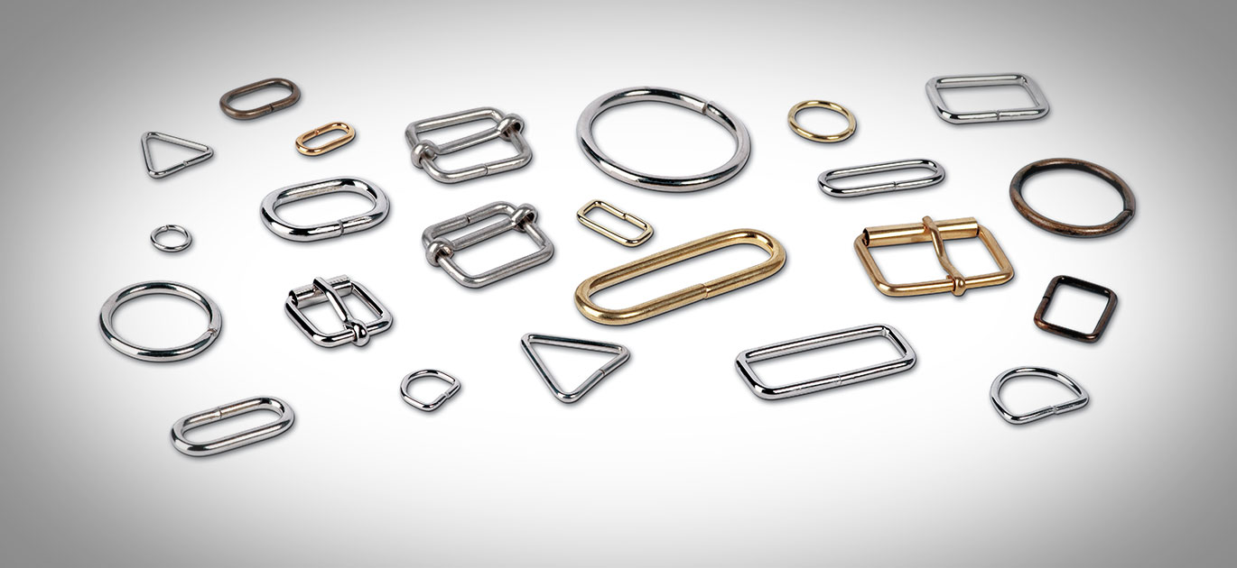 anelli e fibbie in ferro e ottone